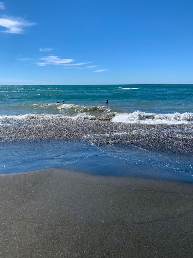 Urenui Beach Bach エクステリア 写真